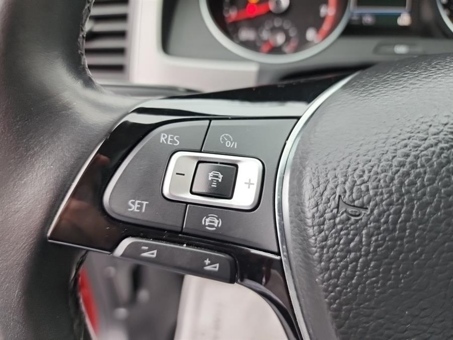2019 Volkswagen Atlas 3.6L V6 SE w/Technology 4MOTION, available for sale in Islip, New York | L.I. Auto Gallery. Islip, New York 2019 Volkswagen Atlas 3.6L V6 SE w/Technology 4MOTION, available for sale in Islip, New York | L.I. Auto Gallery. Islip, New York