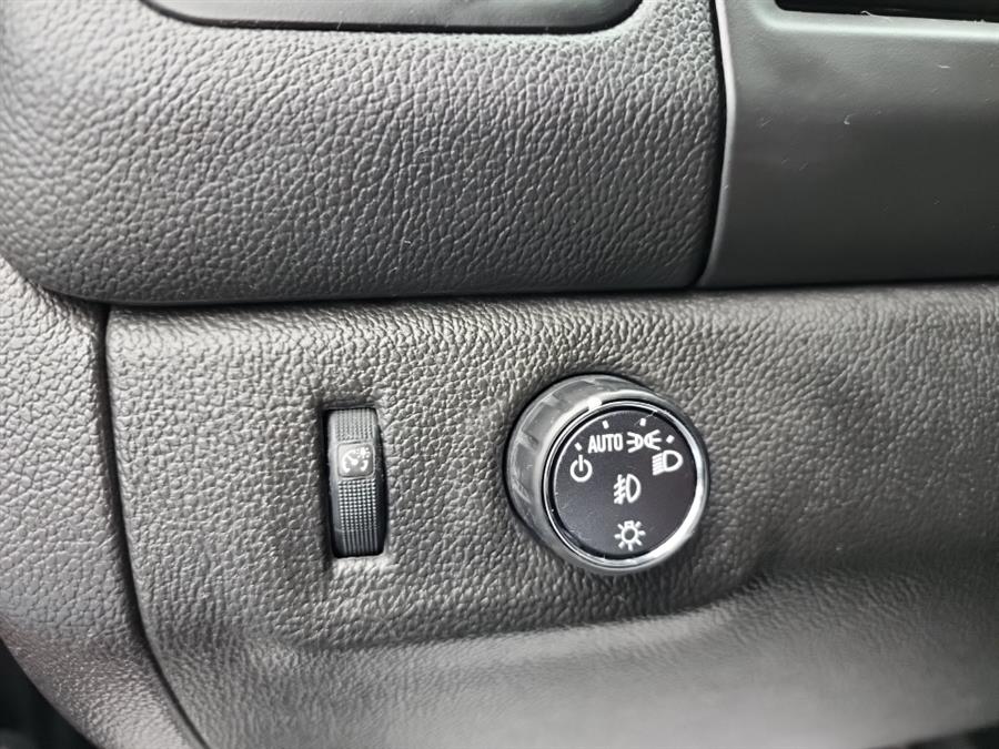 2017 Chevrolet Colorado 2WD Ext Cab 128.3" LT, available for sale in Islip, New York | L.I. Auto Gallery. Islip, New York 2017 Chevrolet Colorado 2WD Ext Cab 128.3" LT, available for sale in Islip, New York | L.I. Auto Gallery. Islip, New York