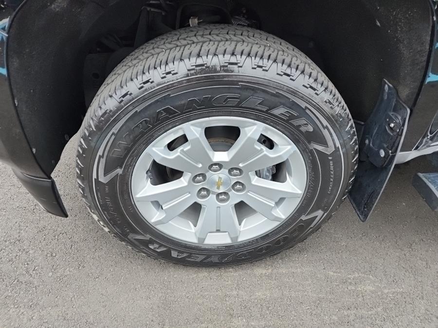 2017 Chevrolet Colorado 2WD Ext Cab 128.3" LT, available for sale in Islip, New York | L.I. Auto Gallery. Islip, New York 2017 Chevrolet Colorado 2WD Ext Cab 128.3" LT, available for sale in Islip, New York | L.I. Auto Gallery. Islip, New York