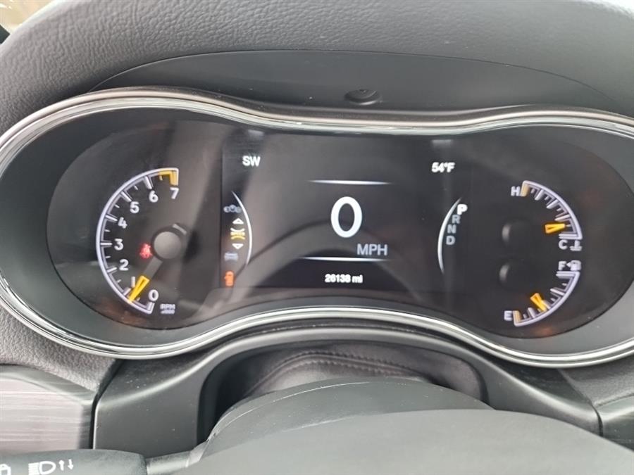 2019 Jeep Grand Cherokee Altitude 4x4, available for sale in Islip, New York | L.I. Auto Gallery. Islip, New York 2019 Jeep Grand Cherokee Altitude 4x4, available for sale in Islip, New York | L.I. Auto Gallery. Islip, New York