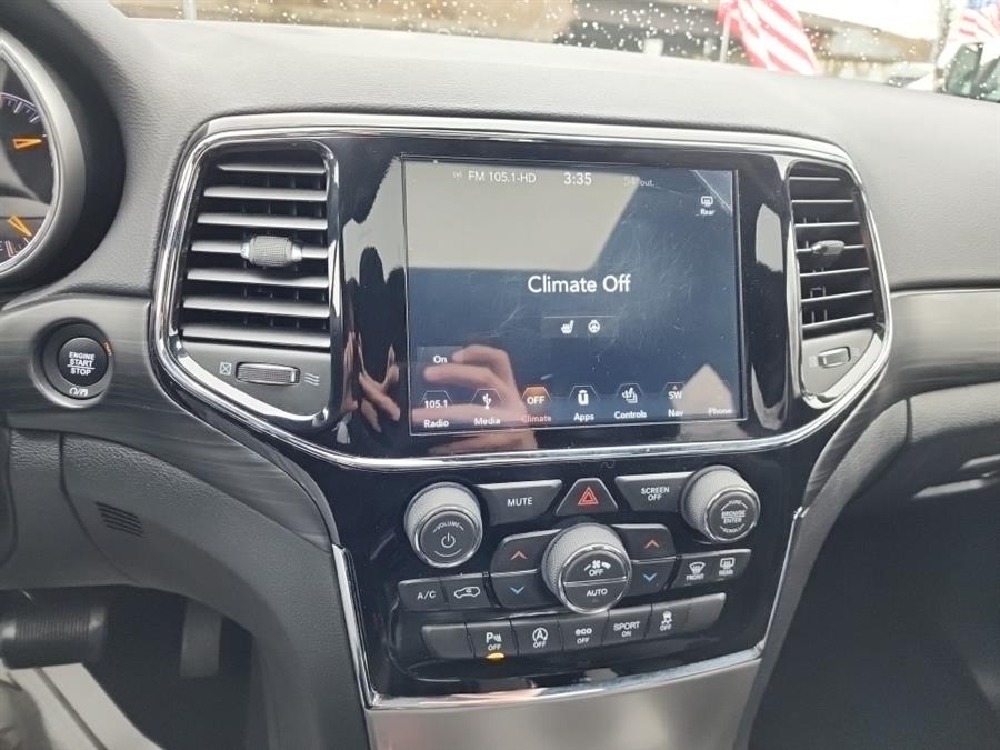 2019 Jeep Grand Cherokee Altitude 4x4, available for sale in Islip, New York | L.I. Auto Gallery. Islip, New York 2019 Jeep Grand Cherokee Altitude 4x4, available for sale in Islip, New York | L.I. Auto Gallery. Islip, New York