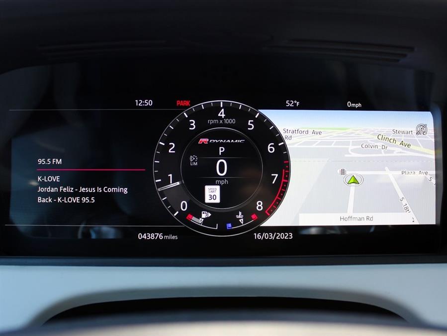 2018 Land Rover Range Rover Velar P250 SE R-Dynamic, available for sale in Great Neck, New York | Auto Expo Ent Inc.. Great Neck, New York 2018 Land Rover Range Rover Velar P250 SE R-Dynamic, available for sale in Great Neck, New York | Auto Expo Ent Inc.. Great Neck, New York