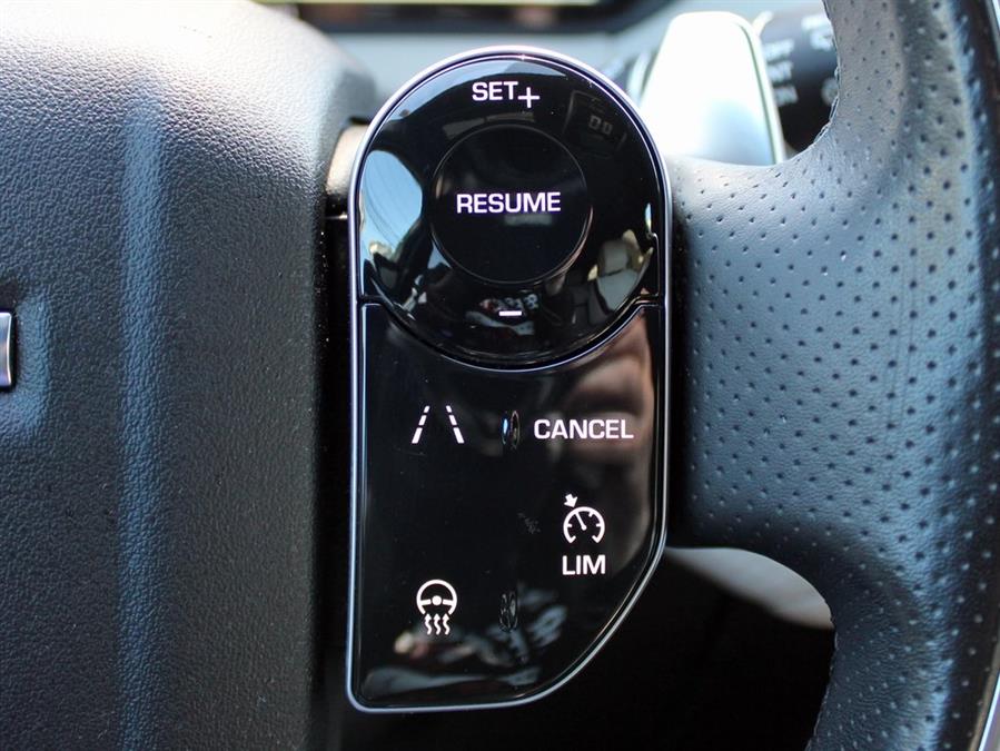 2018 Land Rover Range Rover Velar P250 SE R-Dynamic, available for sale in Great Neck, New York | Auto Expo Ent Inc.. Great Neck, New York 2018 Land Rover Range Rover Velar P250 SE R-Dynamic, available for sale in Great Neck, New York | Auto Expo Ent Inc.. Great Neck, New York