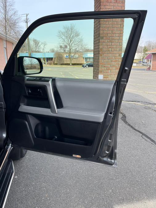 2013 Toyota 4Runner 4WD 4dr V6 SR5 (Natl), available for sale in New Britain, Connecticut | Supreme Automotive. New Britain, Connecticut 2013 Toyota 4Runner 4WD 4dr V6 SR5 (Natl), available for sale in New Britain, Connecticut | Supreme Automotive. New Britain, Connecticut