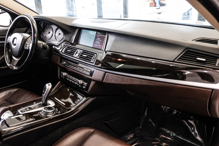 2014 BMW 5 Series 4dr Sdn 535i xDrive AWD, available for sale in ELMONT, New York | 26 Motors Long Island. ELMONT, New York 2014 BMW 5 Series 4dr Sdn 535i xDrive AWD, available for sale in ELMONT, New York | 26 Motors Long Island. ELMONT, New York