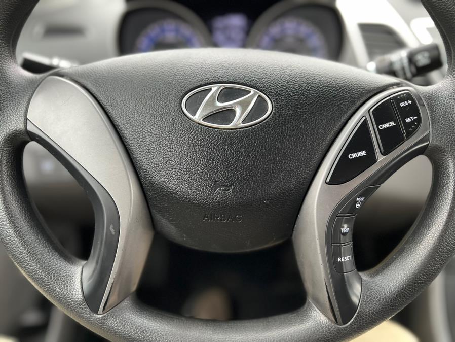 2014 Hyundai Elantra 4dr Sdn Auto SE (Ulsan Plant), available for sale in Springfield, Massachusetts | Jordan Auto Sales. Springfield, Massachusetts 2014 Hyundai Elantra 4dr Sdn Auto SE (Ulsan Plant), available for sale in Springfield, Massachusetts | Jordan Auto Sales. Springfield, Massachusetts