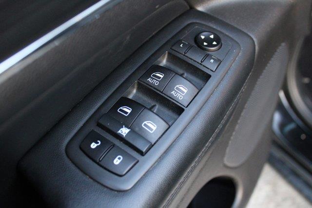 2020 Jeep Grand Cherokee Limited, available for sale in Elmont, New York | NY Luxury Motors. Elmont, New York 2020 Jeep Grand Cherokee Limited, available for sale in Elmont, New York | NY Luxury Motors. Elmont, New York