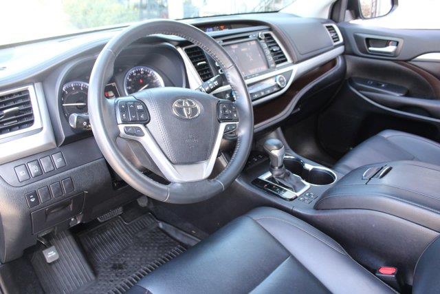 2019 Toyota Highlander XLE, available for sale in Elmont, New York | NY Luxury Motors. Elmont, New York 2019 Toyota Highlander XLE, available for sale in Elmont, New York | NY Luxury Motors. Elmont, New York