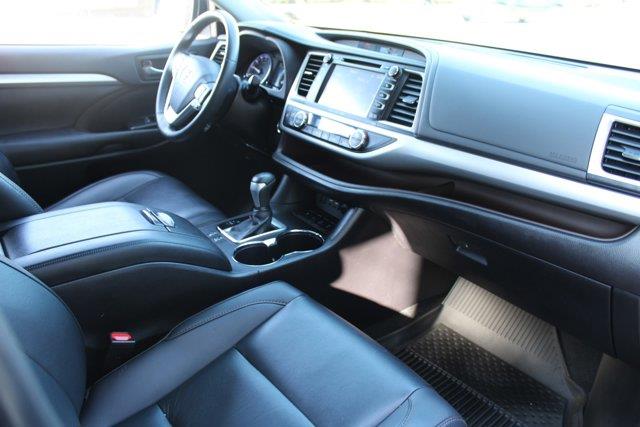 2019 Toyota Highlander XLE, available for sale in Elmont, New York | NY Luxury Motors. Elmont, New York 2019 Toyota Highlander XLE, available for sale in Elmont, New York | NY Luxury Motors. Elmont, New York