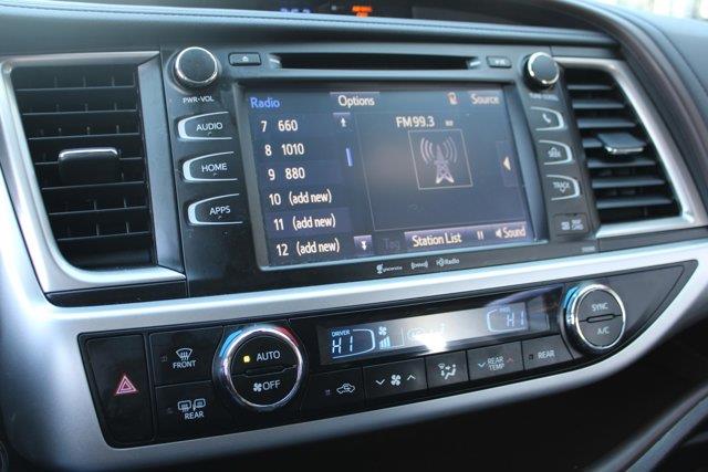 2019 Toyota Highlander XLE, available for sale in Elmont, New York | NY Luxury Motors. Elmont, New York 2019 Toyota Highlander XLE, available for sale in Elmont, New York | NY Luxury Motors. Elmont, New York