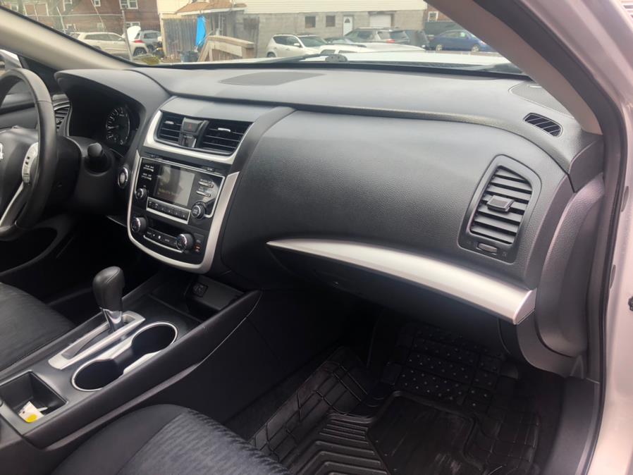 2017 Nissan Altima 2.5 SV Sedan, available for sale in Irvington, New Jersey | Elis Motors Corp. Irvington, New Jersey 2017 Nissan Altima 2.5 SV Sedan, available for sale in Irvington, New Jersey | Elis Motors Corp. Irvington, New Jersey