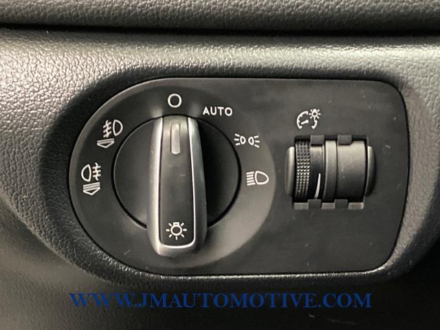 2015 Audi Q3 quattro 4dr 2.0T Prestige, available for sale in Naugatuck, Connecticut | J&M Automotive Sls&Svc LLC. Naugatuck, Connecticut 2015 Audi Q3 quattro 4dr 2.0T Prestige, available for sale in Naugatuck, Connecticut | J&M Automotive Sls&Svc LLC. Naugatuck, Connecticut