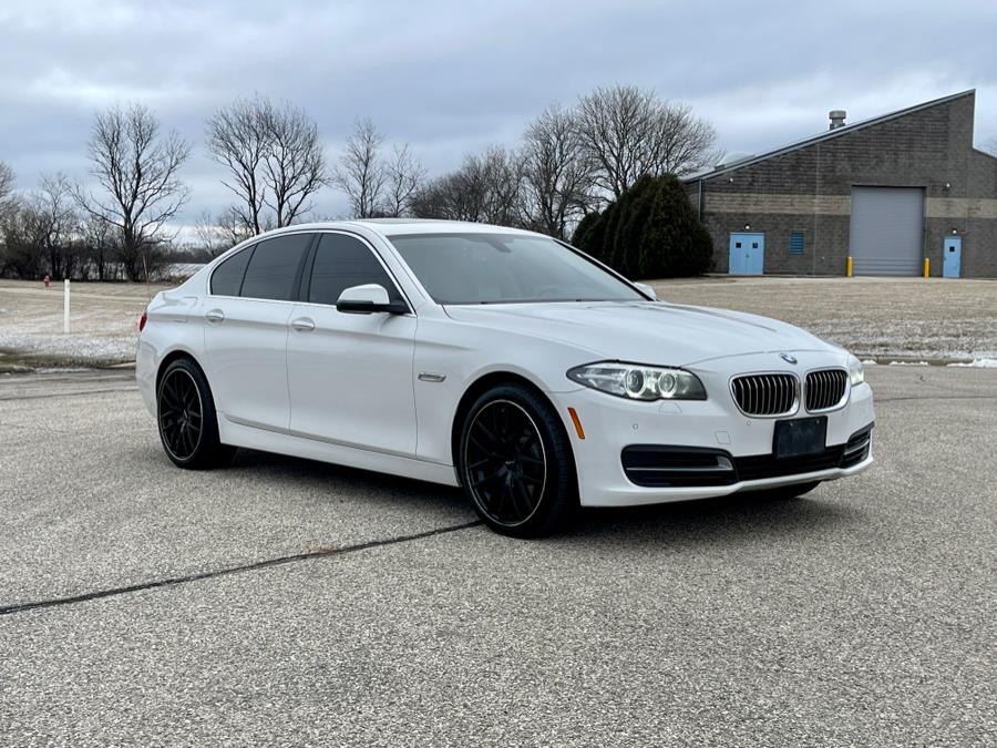 2014 BMW 5 Series 4dr Sdn 535i xDrive AWD, available for sale in Darien, Wisconsin | Geneva Motor Cars. Darien, Wisconsin 2014 BMW 5 Series 4dr Sdn 535i xDrive AWD, available for sale in Darien, Wisconsin | Geneva Motor Cars. Darien, Wisconsin