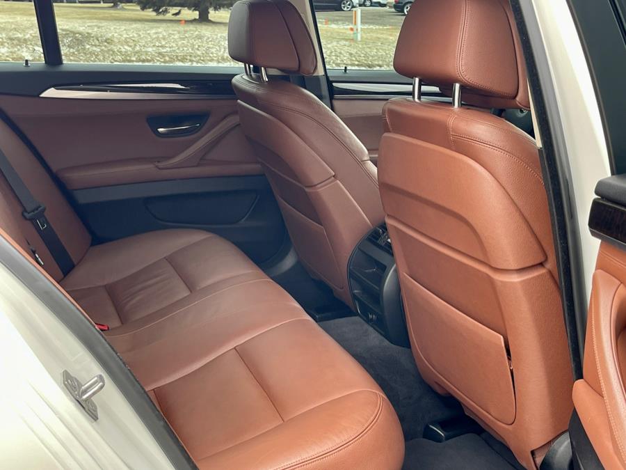 2014 BMW 5 Series 4dr Sdn 535i xDrive AWD, available for sale in Darien, Wisconsin | Geneva Motor Cars. Darien, Wisconsin 2014 BMW 5 Series 4dr Sdn 535i xDrive AWD, available for sale in Darien, Wisconsin | Geneva Motor Cars. Darien, Wisconsin