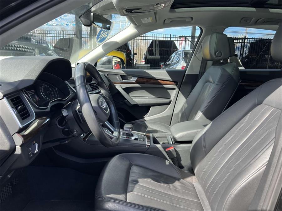 2020 Audi Q5 Premium, available for sale in Wantagh, New York | Wantagh Certified. Wantagh, New York 2020 Audi Q5 Premium, available for sale in Wantagh, New York | Wantagh Certified. Wantagh, New York