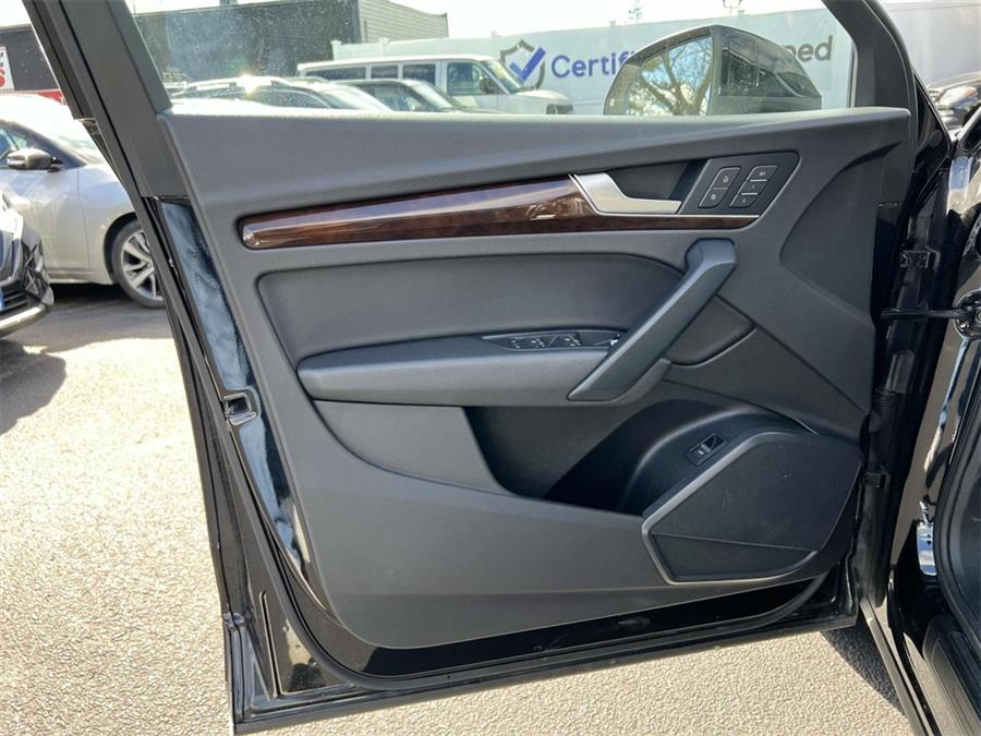 2020 Audi Q5 Premium, available for sale in Wantagh, New York | Wantagh Certified. Wantagh, New York 2020 Audi Q5 Premium, available for sale in Wantagh, New York | Wantagh Certified. Wantagh, New York