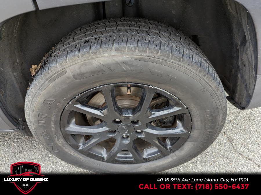 2017 Jeep Cherokee Latitude 4x4, available for sale in Long Island City, New York | Luxury Of Queens. Long Island City, New York 2017 Jeep Cherokee Latitude 4x4, available for sale in Long Island City, New York | Luxury Of Queens. Long Island City, New York