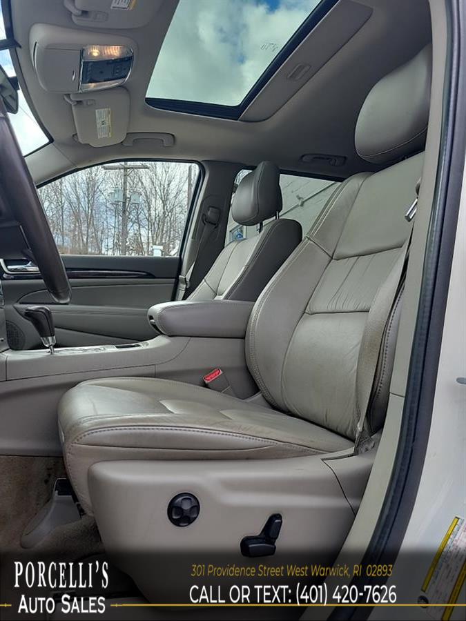 2011 Jeep Grand Cherokee 4WD 4dr Laredo, available for sale in West Warwick, Rhode Island | Porcelli's Auto Sales. West Warwick, Rhode Island 2011 Jeep Grand Cherokee 4WD 4dr Laredo, available for sale in West Warwick, Rhode Island | Porcelli's Auto Sales. West Warwick, Rhode Island