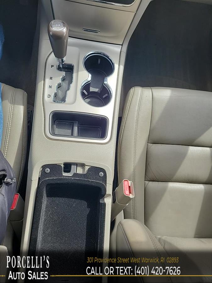 2011 Jeep Grand Cherokee 4WD 4dr Laredo, available for sale in West Warwick, Rhode Island | Porcelli's Auto Sales. West Warwick, Rhode Island 2011 Jeep Grand Cherokee 4WD 4dr Laredo, available for sale in West Warwick, Rhode Island | Porcelli's Auto Sales. West Warwick, Rhode Island