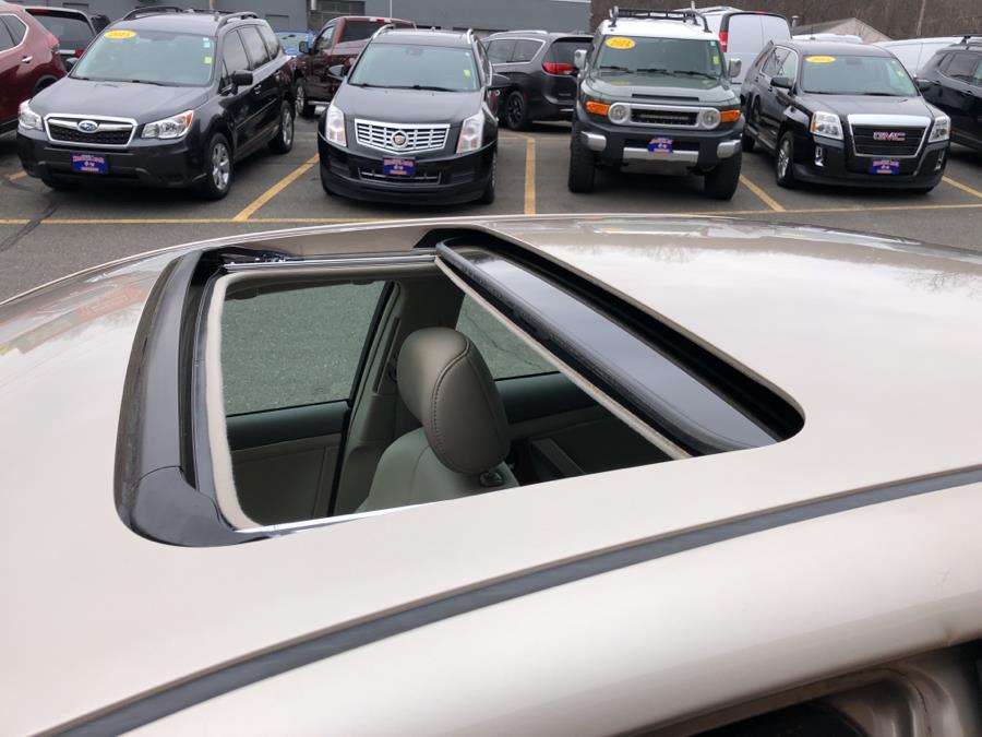 2009 Toyota Camry XLE, available for sale in Waterbury, Connecticut | National Auto Brokers, Inc.. Waterbury, Connecticut 2009 Toyota Camry XLE, available for sale in Waterbury, Connecticut | National Auto Brokers, Inc.. Waterbury, Connecticut