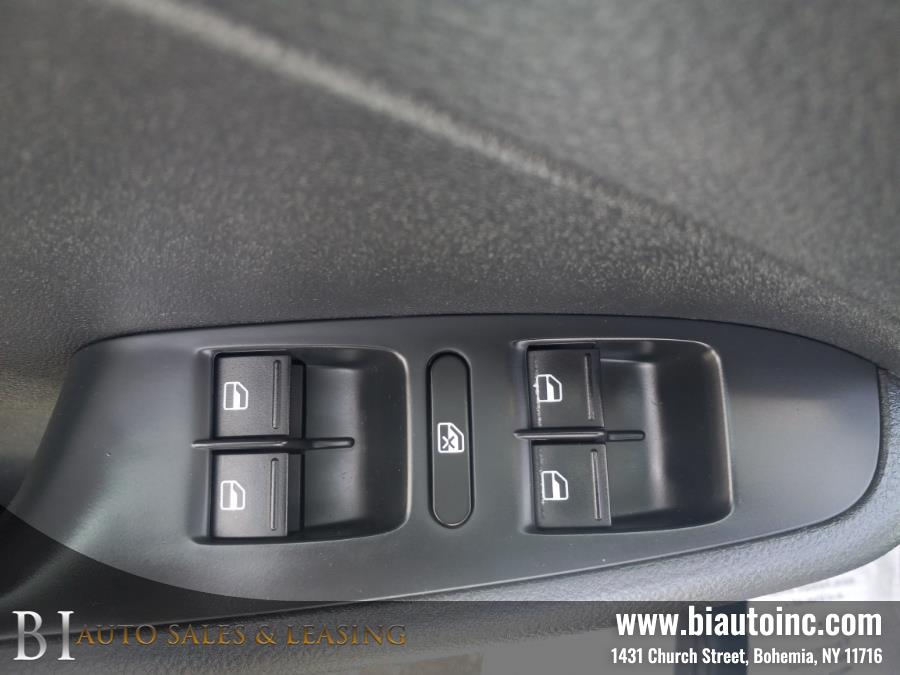 2015 Volkswagen Jetta Sedan 4dr Auto 2.0L S w/Technology, available for sale in Bohemia, New York | B I Auto Sales. Bohemia, New York 2015 Volkswagen Jetta Sedan 4dr Auto 2.0L S w/Technology, available for sale in Bohemia, New York | B I Auto Sales. Bohemia, New York