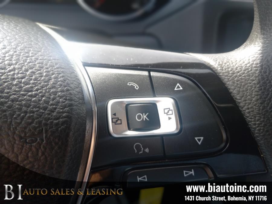 2015 Volkswagen Jetta Sedan 4dr Auto 2.0L S w/Technology, available for sale in Bohemia, New York | B I Auto Sales. Bohemia, New York 2015 Volkswagen Jetta Sedan 4dr Auto 2.0L S w/Technology, available for sale in Bohemia, New York | B I Auto Sales. Bohemia, New York