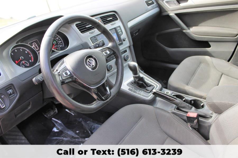 2016 Volkswagen Golf 4dr HB Auto TSI S, available for sale in Great Neck, New York | Great Neck Car Buyers & Sellers. Great Neck, New York 2016 Volkswagen Golf 4dr HB Auto TSI S, available for sale in Great Neck, New York | Great Neck Car Buyers & Sellers. Great Neck, New York