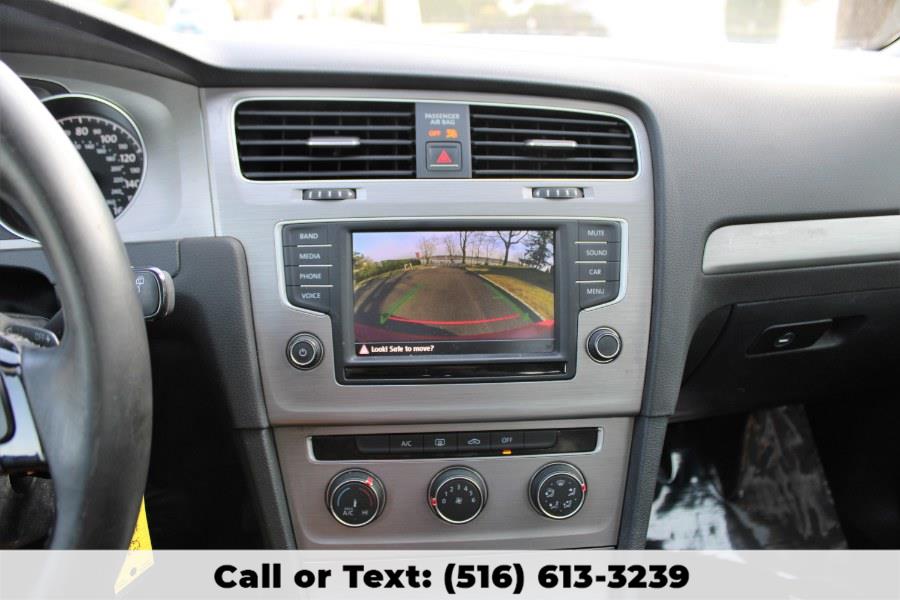 2016 Volkswagen Golf 4dr HB Auto TSI S, available for sale in Great Neck, New York | Great Neck Car Buyers & Sellers. Great Neck, New York 2016 Volkswagen Golf 4dr HB Auto TSI S, available for sale in Great Neck, New York | Great Neck Car Buyers & Sellers. Great Neck, New York