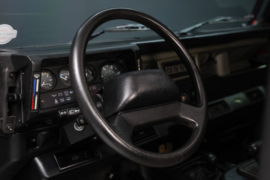 1997 Land Rover Defender 90 2dr Station Wagon Hard-Top, available for sale in North Salem, New York | Meccanic Shop North Inc. North Salem, New York 1997 Land Rover Defender 90 2dr Station Wagon Hard-Top, available for sale in North Salem, New York | Meccanic Shop North Inc. North Salem, New York