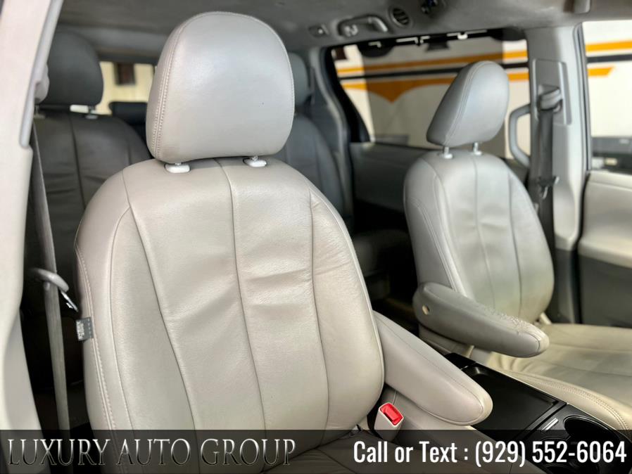 2011 Toyota Sienna 5dr 8-Pass Van V6 LE FWD, available for sale in Bronx, New York | Luxury Auto Group. Bronx, New York 2011 Toyota Sienna 5dr 8-Pass Van V6 LE FWD, available for sale in Bronx, New York | Luxury Auto Group. Bronx, New York