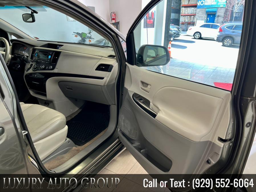 2011 Toyota Sienna 5dr 8-Pass Van V6 LE FWD, available for sale in Bronx, New York | Luxury Auto Group. Bronx, New York 2011 Toyota Sienna 5dr 8-Pass Van V6 LE FWD, available for sale in Bronx, New York | Luxury Auto Group. Bronx, New York