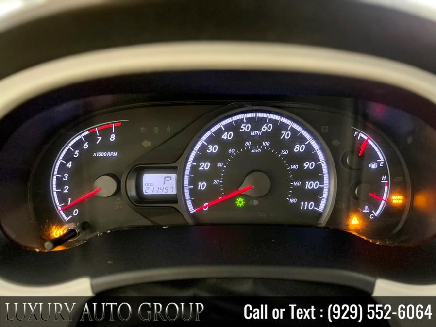 2011 Toyota Sienna 5dr 8-Pass Van V6 LE FWD, available for sale in Bronx, New York | Luxury Auto Group. Bronx, New York 2011 Toyota Sienna 5dr 8-Pass Van V6 LE FWD, available for sale in Bronx, New York | Luxury Auto Group. Bronx, New York