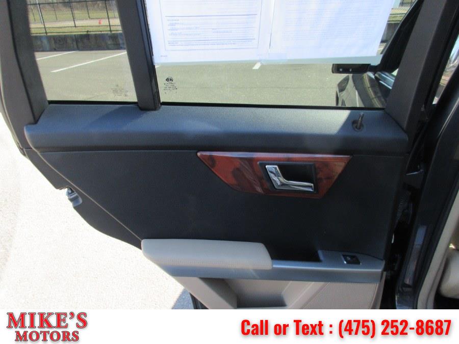 2010 Mercedes-Benz GLK-Class 4MATIC 4dr GLK350, available for sale in Stratford, Connecticut | Mike's Motors LLC. Stratford, Connecticut 2010 Mercedes-Benz GLK-Class 4MATIC 4dr GLK350, available for sale in Stratford, Connecticut | Mike's Motors LLC. Stratford, Connecticut