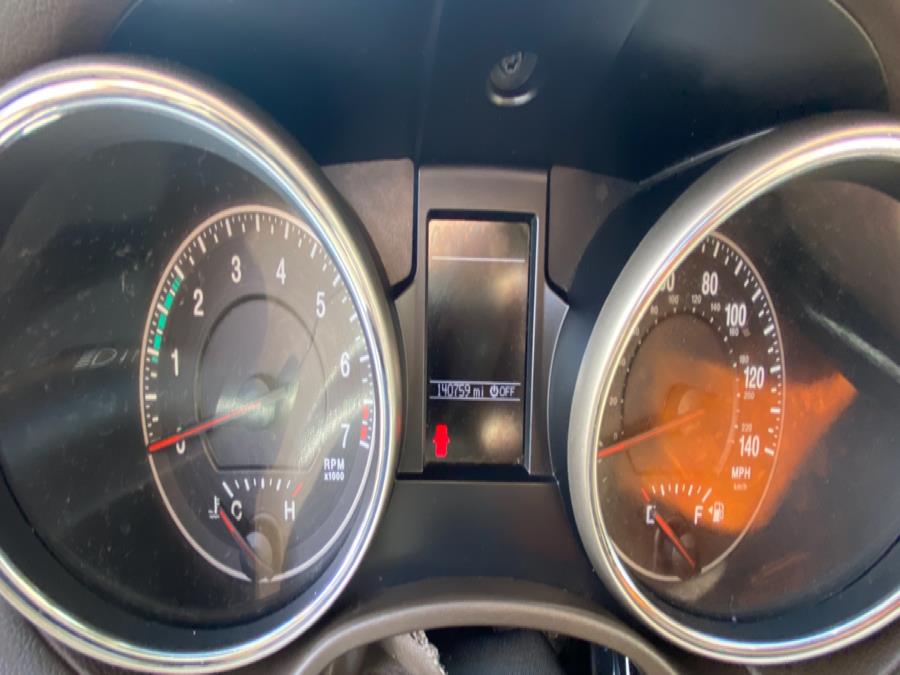 2011 Jeep Grand Cherokee OVERLAND, available for sale in Bridgeport, Connecticut | CT Auto. Bridgeport, Connecticut 2011 Jeep Grand Cherokee OVERLAND, available for sale in Bridgeport, Connecticut | CT Auto. Bridgeport, Connecticut