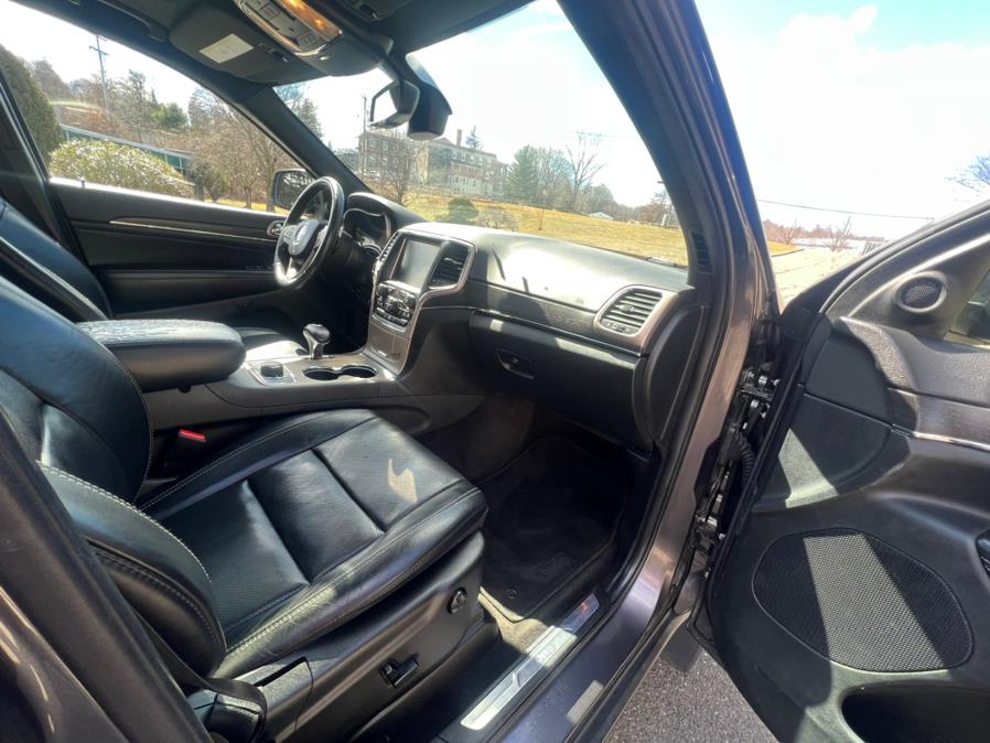 2015 Jeep Grand Cherokee 4WD 4dr Limited, available for sale in Waterbury, Connecticut | Platinum Auto Care. Waterbury, Connecticut 2015 Jeep Grand Cherokee 4WD 4dr Limited, available for sale in Waterbury, Connecticut | Platinum Auto Care. Waterbury, Connecticut