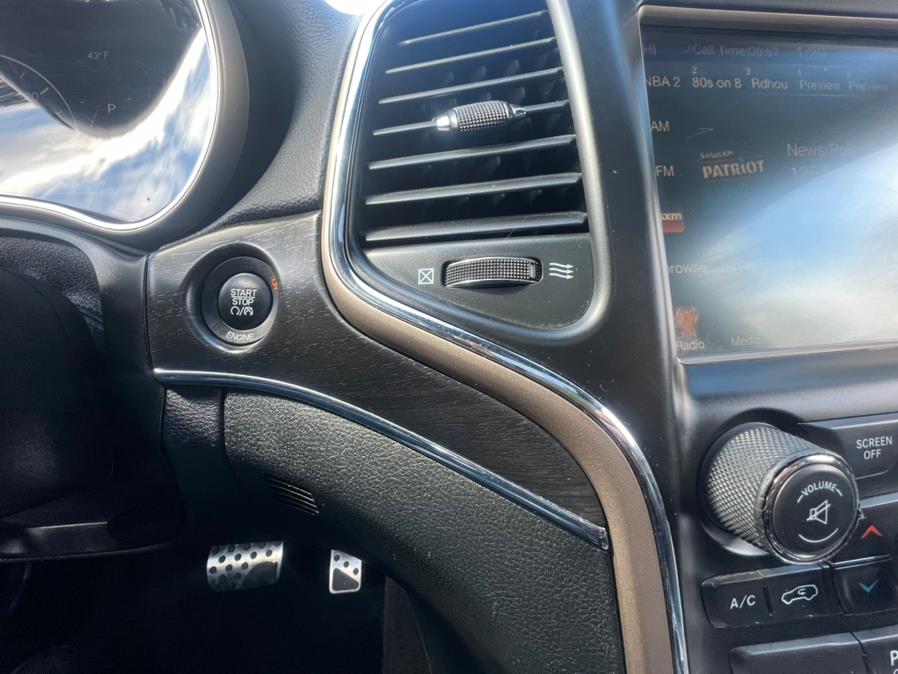 2015 Jeep Grand Cherokee 4WD 4dr Limited, available for sale in Waterbury, Connecticut | Platinum Auto Care. Waterbury, Connecticut 2015 Jeep Grand Cherokee 4WD 4dr Limited, available for sale in Waterbury, Connecticut | Platinum Auto Care. Waterbury, Connecticut