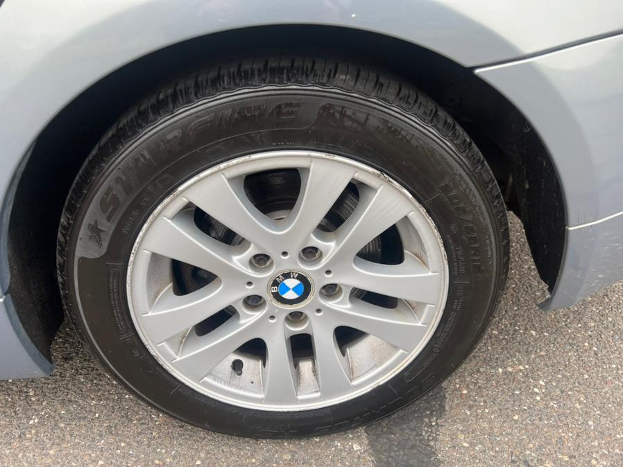 2007 BMW 3 Series 4dr Sdn 328xi AWD SULEV, available for sale in Waterbury, Connecticut | Platinum Auto Care. Waterbury, Connecticut 2007 BMW 3 Series 4dr Sdn 328xi AWD SULEV, available for sale in Waterbury, Connecticut | Platinum Auto Care. Waterbury, Connecticut