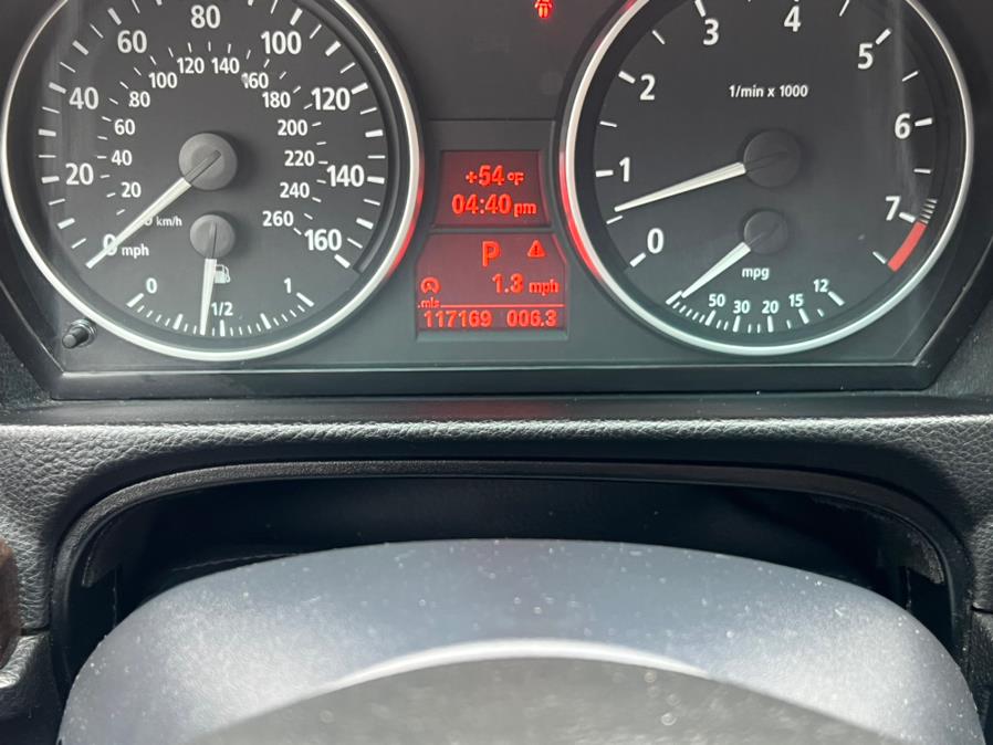 2007 BMW 3 Series 4dr Sdn 328xi AWD SULEV, available for sale in Waterbury, Connecticut | Platinum Auto Care. Waterbury, Connecticut 2007 BMW 3 Series 4dr Sdn 328xi AWD SULEV, available for sale in Waterbury, Connecticut | Platinum Auto Care. Waterbury, Connecticut