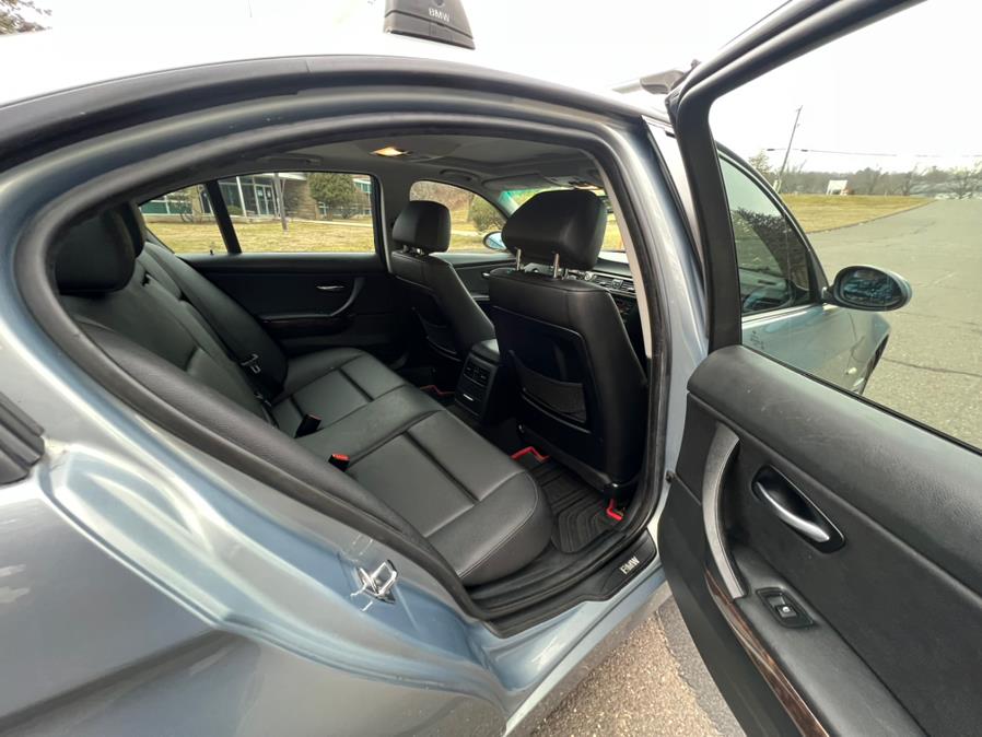 2007 BMW 3 Series 4dr Sdn 328xi AWD SULEV, available for sale in Waterbury, Connecticut | Platinum Auto Care. Waterbury, Connecticut 2007 BMW 3 Series 4dr Sdn 328xi AWD SULEV, available for sale in Waterbury, Connecticut | Platinum Auto Care. Waterbury, Connecticut