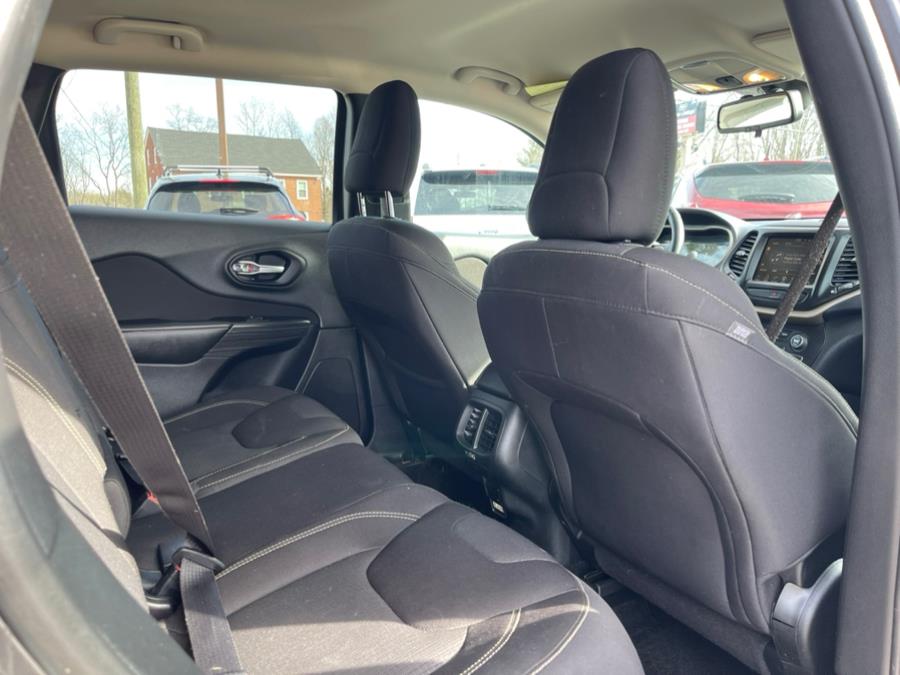 2015 Jeep Cherokee 4WD 4dr Latitude, available for sale in Merrimack, New Hampshire | Merrimack Autosport. Merrimack, New Hampshire 2015 Jeep Cherokee 4WD 4dr Latitude, available for sale in Merrimack, New Hampshire | Merrimack Autosport. Merrimack, New Hampshire
