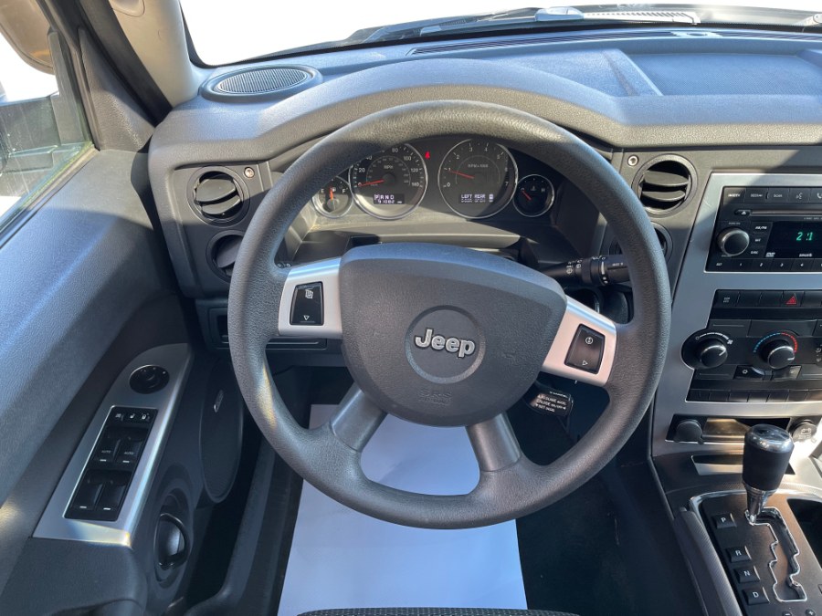 2008 Jeep Commander 4WD 4dr Sport, available for sale in Huntington Station, New York | My Auto Inc.. Huntington Station, New York 2008 Jeep Commander 4WD 4dr Sport, available for sale in Huntington Station, New York | My Auto Inc.. Huntington Station, New York