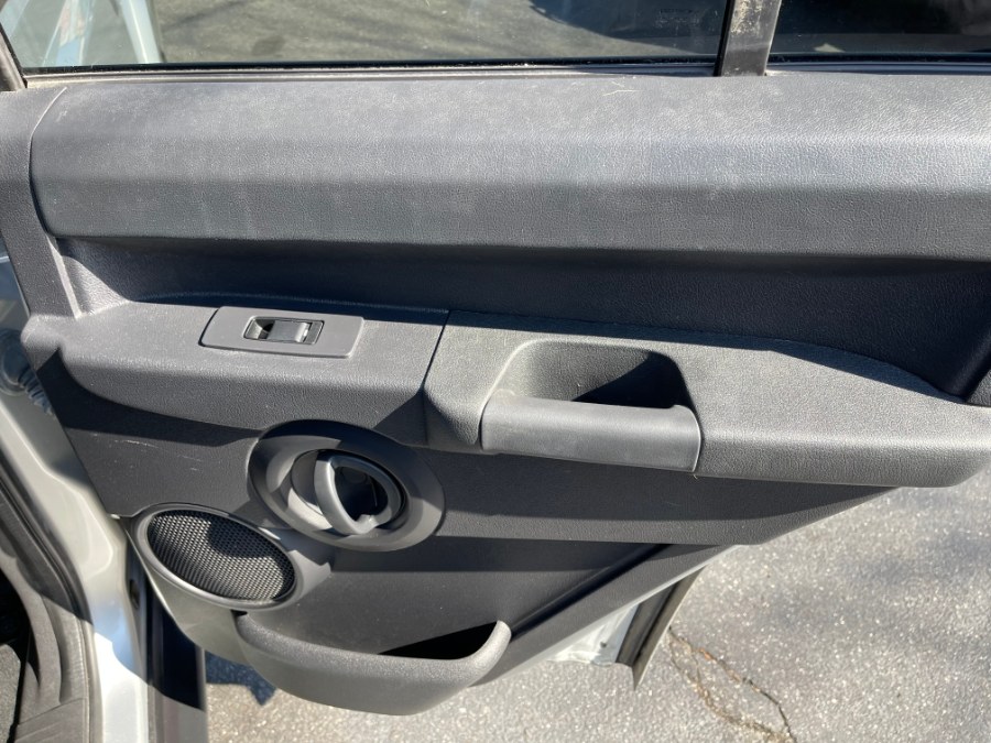 2008 Jeep Commander 4WD 4dr Sport, available for sale in Huntington Station, New York | My Auto Inc.. Huntington Station, New York 2008 Jeep Commander 4WD 4dr Sport, available for sale in Huntington Station, New York | My Auto Inc.. Huntington Station, New York