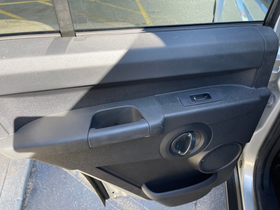 2008 Jeep Commander 4WD 4dr Sport, available for sale in Huntington Station, New York | My Auto Inc.. Huntington Station, New York 2008 Jeep Commander 4WD 4dr Sport, available for sale in Huntington Station, New York | My Auto Inc.. Huntington Station, New York
