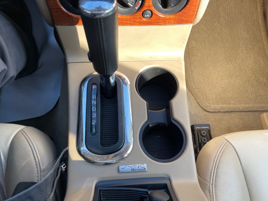 2008 Ford Explorer 4WD 4dr V8 Eddie Bauer, available for sale in Huntington Station, New York | My Auto Inc.. Huntington Station, New York 2008 Ford Explorer 4WD 4dr V8 Eddie Bauer, available for sale in Huntington Station, New York | My Auto Inc.. Huntington Station, New York