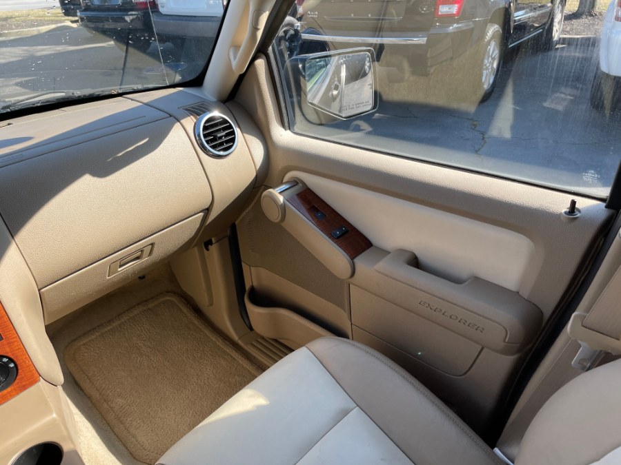2008 Ford Explorer 4WD 4dr V8 Eddie Bauer, available for sale in Huntington Station, New York | My Auto Inc.. Huntington Station, New York 2008 Ford Explorer 4WD 4dr V8 Eddie Bauer, available for sale in Huntington Station, New York | My Auto Inc.. Huntington Station, New York