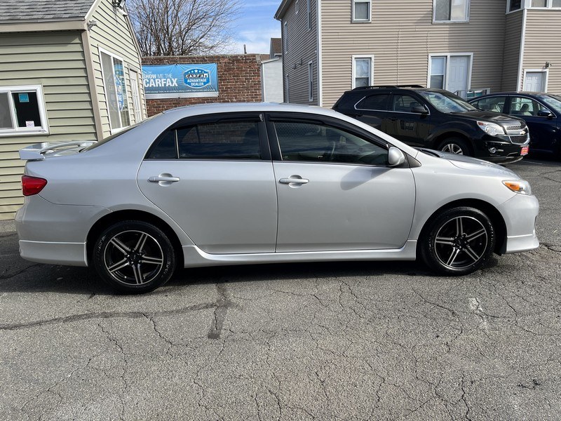 2013 Toyota Corolla 4dr Sdn Auto LE (Natl), available for sale in West Springfield, Massachusetts | Union Street Auto Sales. West Springfield, Massachusetts 2013 Toyota Corolla 4dr Sdn Auto LE (Natl), available for sale in West Springfield, Massachusetts | Union Street Auto Sales. West Springfield, Massachusetts