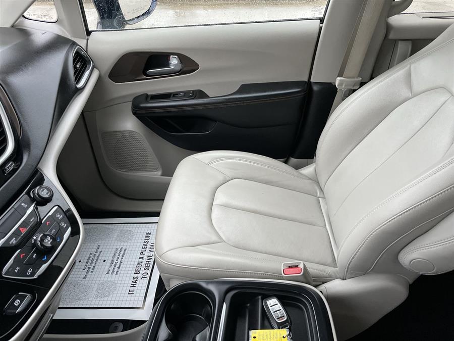 2017 Chrysler Pacifica Touring-L FWD, available for sale in Elida, Ohio | Josh's All Under Ten LLC. Elida, Ohio 2017 Chrysler Pacifica Touring-L FWD, available for sale in Elida, Ohio | Josh's All Under Ten LLC. Elida, Ohio