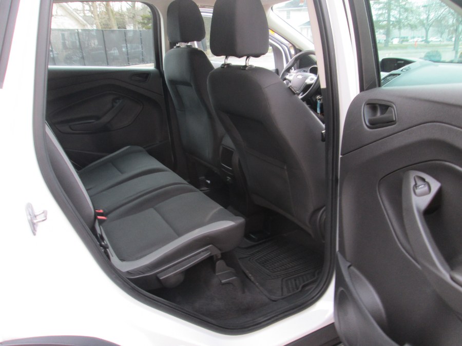 2016 Ford Escape FWD 4dr S, available for sale in Massapequa, New York | South Shore Auto Brokers & Sales. Massapequa, New York 2016 Ford Escape FWD 4dr S, available for sale in Massapequa, New York | South Shore Auto Brokers & Sales. Massapequa, New York