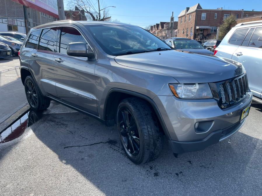 2013 Jeep Grand Cherokee 4WD 4dr Laredo Altitude *Ltd Avail*, available for sale in Brooklyn, New York | Worlds Best Auto Inc. Brooklyn, New York 2013 Jeep Grand Cherokee 4WD 4dr Laredo Altitude *Ltd Avail*, available for sale in Brooklyn, New York | Worlds Best Auto Inc. Brooklyn, New York