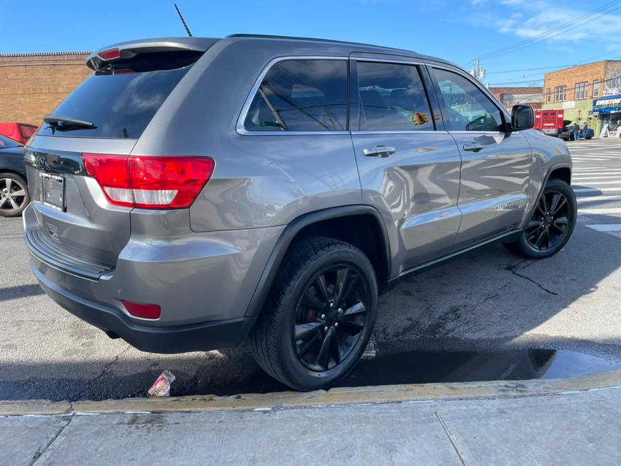 2013 Jeep Grand Cherokee 4WD 4dr Laredo Altitude *Ltd Avail*, available for sale in Brooklyn, New York | Worlds Best Auto Inc. Brooklyn, New York 2013 Jeep Grand Cherokee 4WD 4dr Laredo Altitude *Ltd Avail*, available for sale in Brooklyn, New York | Worlds Best Auto Inc. Brooklyn, New York